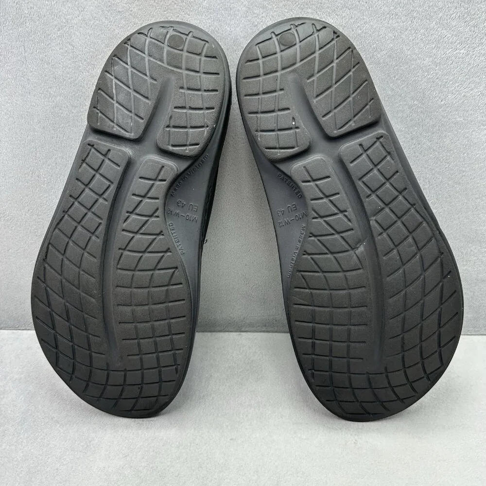 OOFOS OOriginal Mens Size 10 Sandals All Black Recovery Lightweight Sport Slide